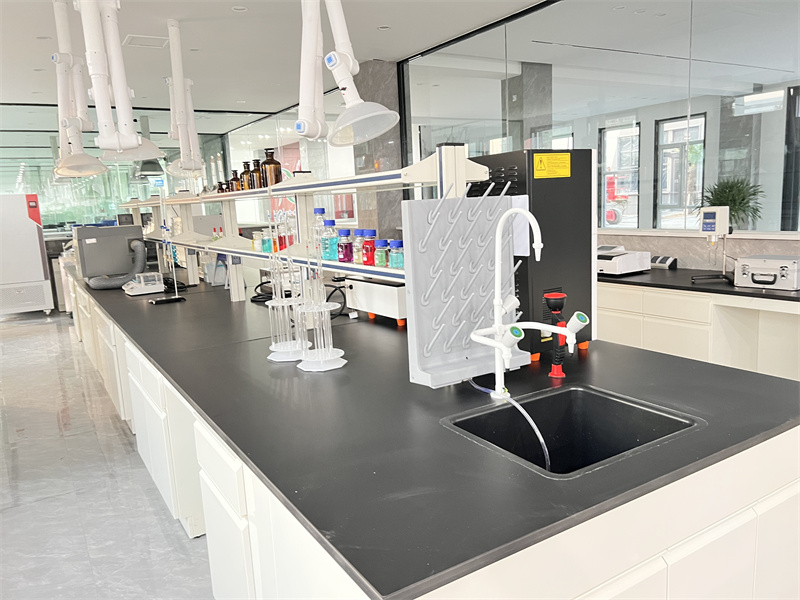 全鋼實驗中央臺廠家